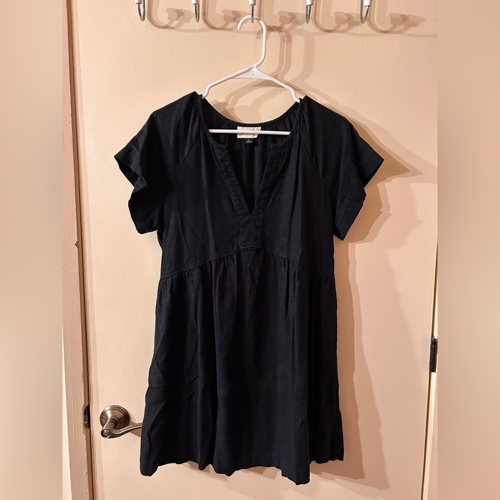 small Universal Thread linen black dress w/ pockets!